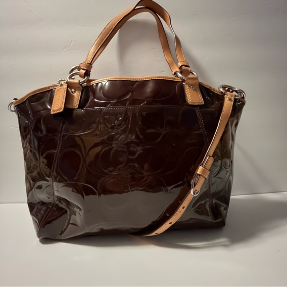 🎉Host Pick🎉 Coach Peyton Tote - Picture 2 of 11